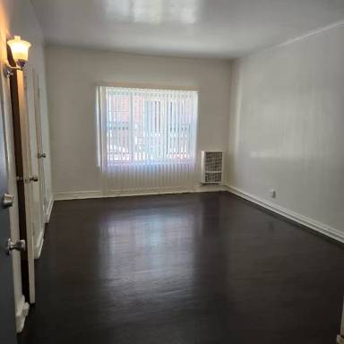 Main picture of 636 N Plymouth Blvd