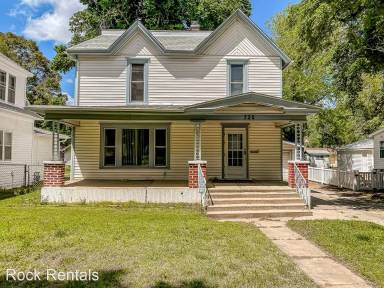 Main picture of 710 E Avenue A