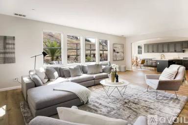Main picture of 28 Sunny Cove Dr