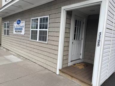 Main picture of 3105 Main St