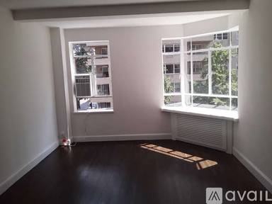 Main picture of 20 Fifth Avenue Apartments