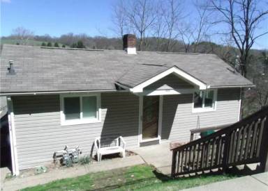 Main picture of 5620 Lincoln Ave