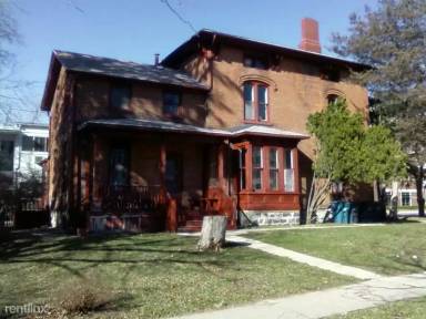 Main picture of 530 S Division St