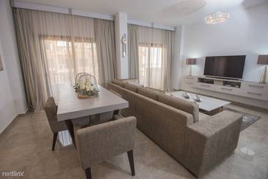 Main picture of Los Robles Apartments