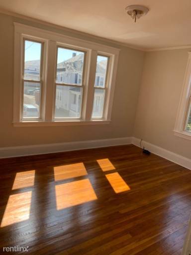 Main picture of 46 Cedar St