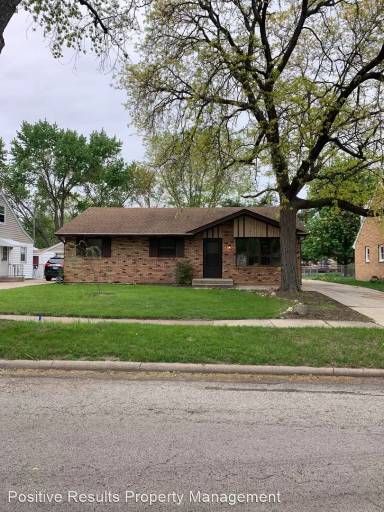 Main picture of 2119 Sauber Ave