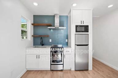 Main picture of 4383 Central Ave