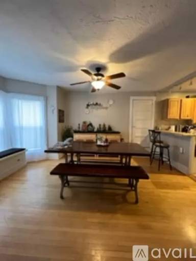 Main picture of 418 Dearborn Ave