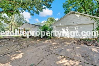 Main picture of 5006 Quince Rd