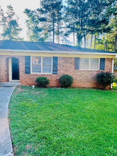 Main picture of 497 Charleston Ln