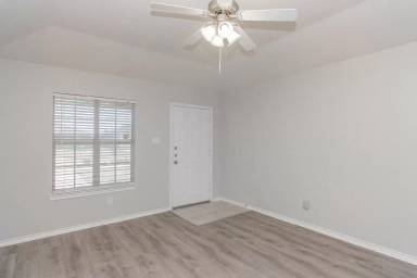 Main picture of 1428 78th St
