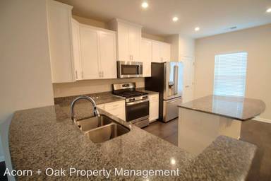 Main picture of 205 Cross Country Way