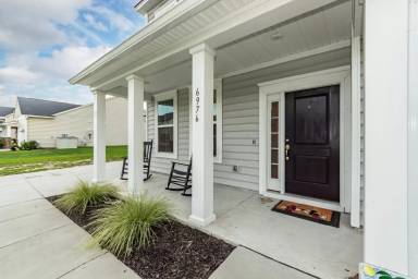 Main picture of 6976 Pumpkinseed Dr