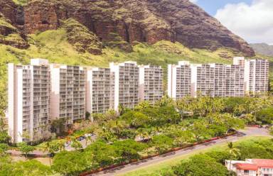 Main picture of Makaha Valley Towers