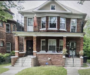 Main picture of 627 E Philadelphia St