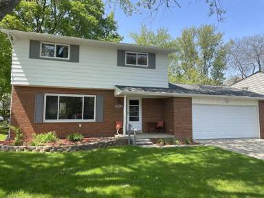 Main picture of 2868 Dayton Dr