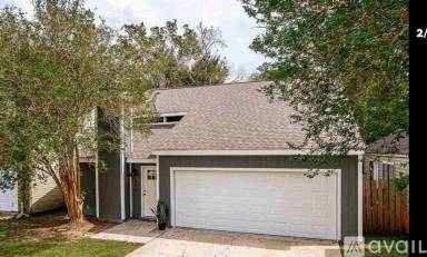 Main picture of 477 Highland Creek Pkwy