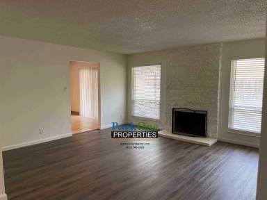 Main picture of 3767 Carol St