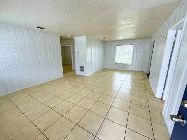 Main picture of 15410 NW 32nd Ct
