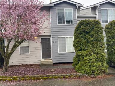 Main picture of 1001 Crestview Ln