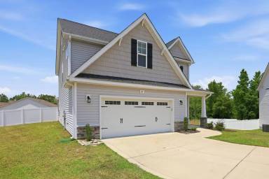 Main picture of 47 Hemming Ct