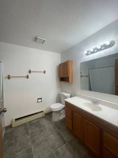 Main picture of 1420 E Harriet St