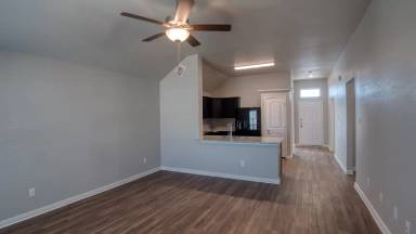 Main picture of 631 Hollyhock Dr