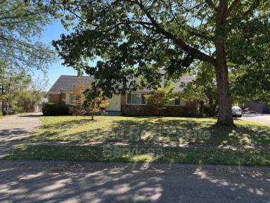 Main picture of 1113 James Rd