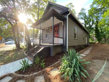 Main picture of 810 W Hargett St