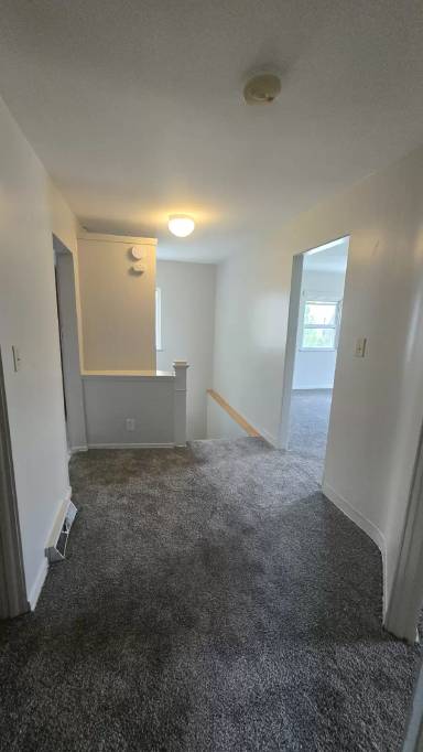 Main picture of 1113 High St NE