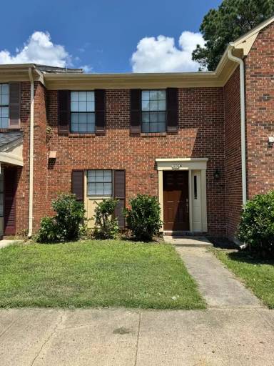 Main picture of 306 Circuit Ln