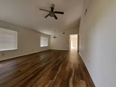 Main picture of 5566 Woodview Dr