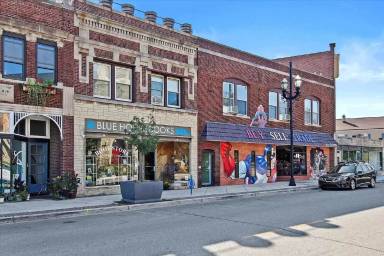 Main picture of 5917 6th Ave