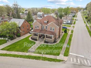 Main picture of 1155 N Columbus St