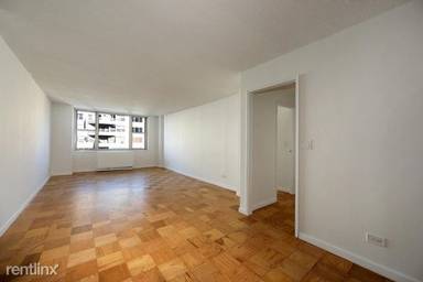 Main picture of Murray Hill Manor