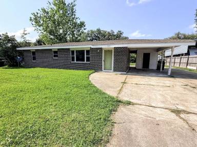 Main picture of 801 Sundale Dr