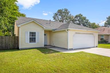 Main picture of 2205 Estate Cir