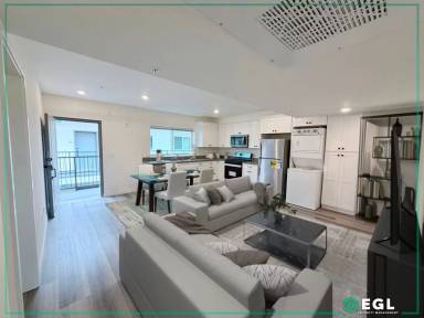 Main picture of 10505 Hawthorne Blvd