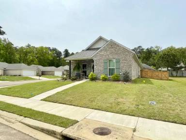 Main picture of 610 Diamond Way