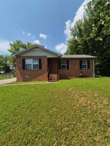 Main picture of 201 Golden Pond Ave