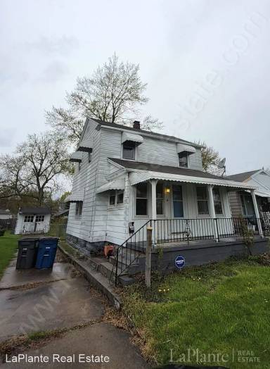 Main picture of 1708 Bateman St