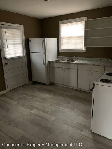 Main picture of 5506 Meadowcrest Ln