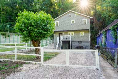 Main picture of 316 Market Dr