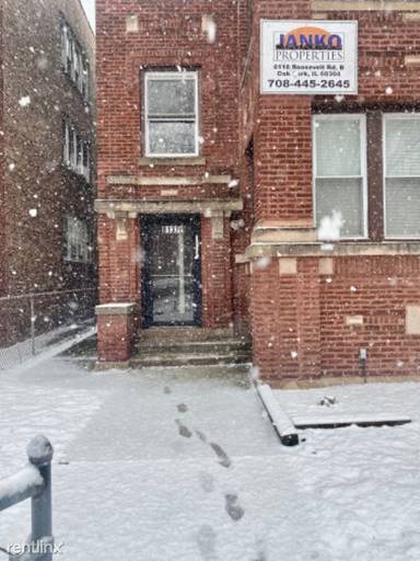 Main picture of 8137 S Evans Ave