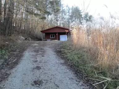 Main picture of 5037 Claysville Rd
