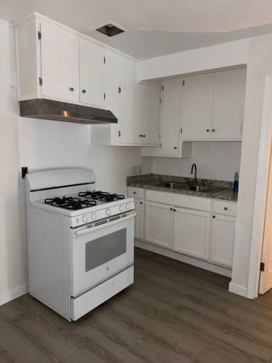 Main picture of 8712 Parthenia Pl