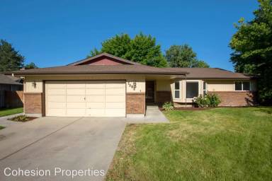Main picture of 7382 W Danbury Ct