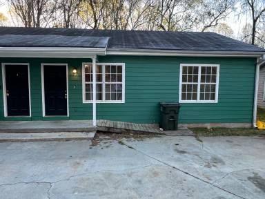 Main picture of 9231 Carr Cir SW