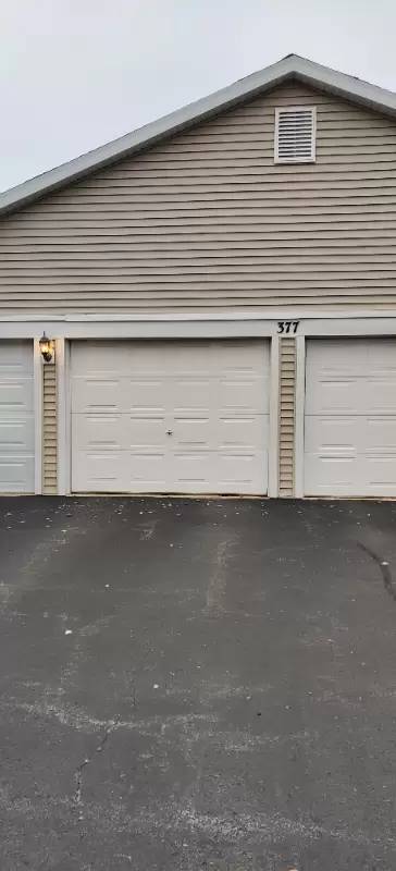 Main picture of 377 Newport Ln