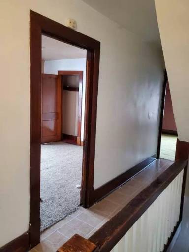 Main picture of 527 5th Ave